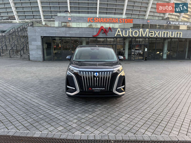 Микровэн Denza D9 2023 в Киеве