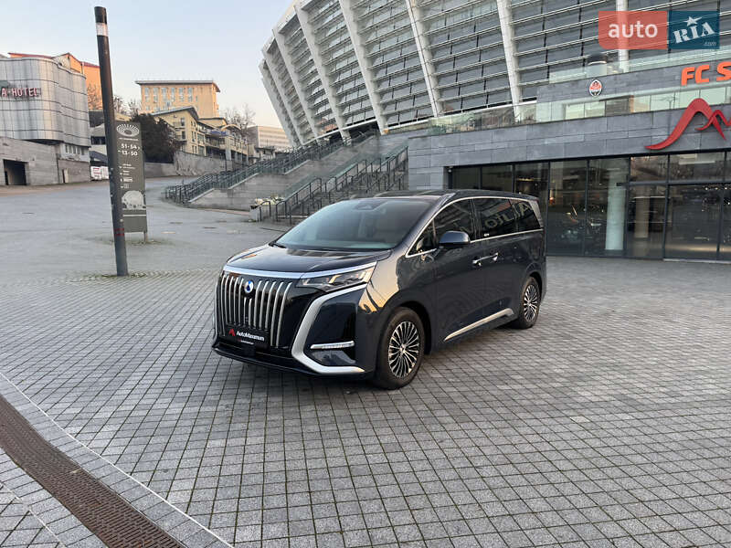 Микровэн Denza D9 2023 в Киеве