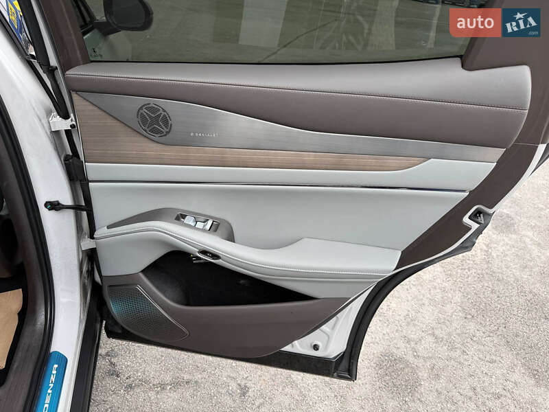 Позашляховик / Кросовер Denza N7 2024 в Львові фото 10 Позашляховик / Кросовер Denza N7 2024 в Львові