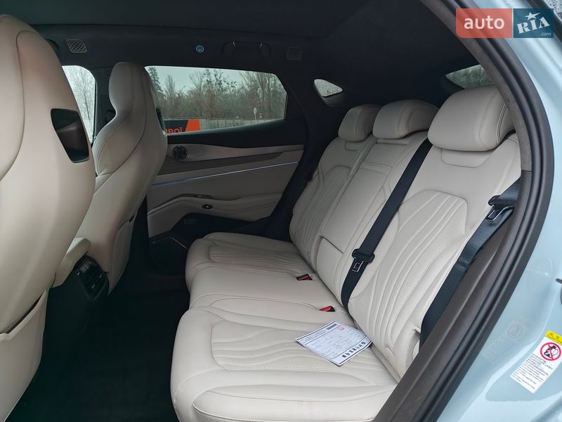 Фастбэк Denza N7 2023 в Киеве