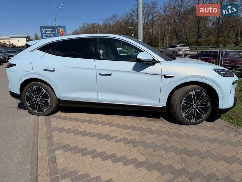 Позашляховик / Кросовер Denza N7 2024 в Києві фото 5 Позашляховик / Кросовер Denza N7 2024 в Києві