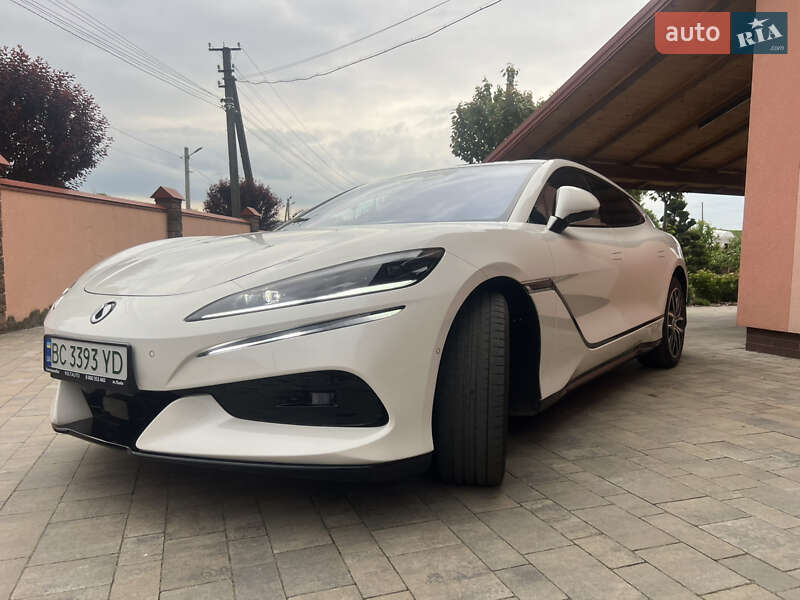 Denza Z9 GT 2024