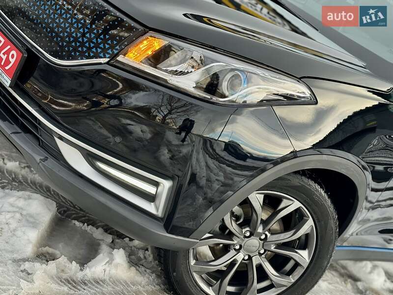 Внедорожник / Кроссовер DFSK Seres 3 2022 в Дрогобыче