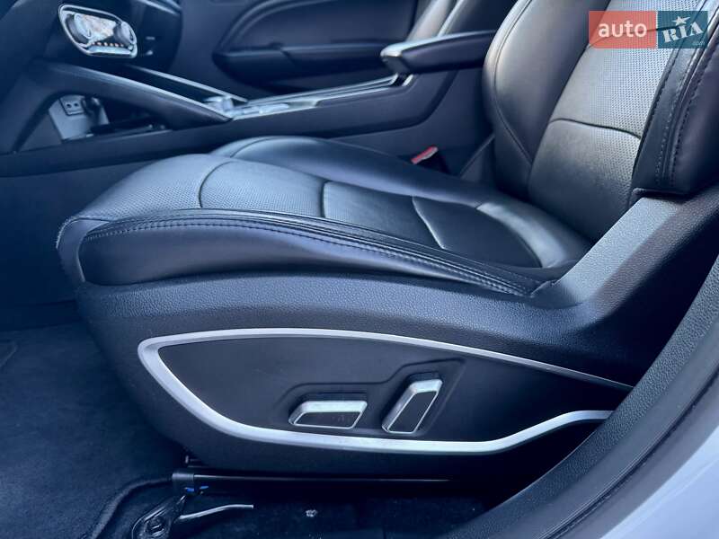 Внедорожник / Кроссовер DFSK Seres 3 2022 в Дрогобыче