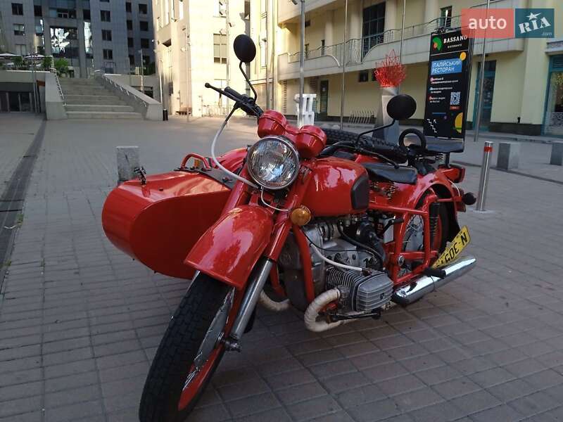 Мотоцикл з коляскою Днепр (КМЗ) Днепр-11 1991 в Бучі