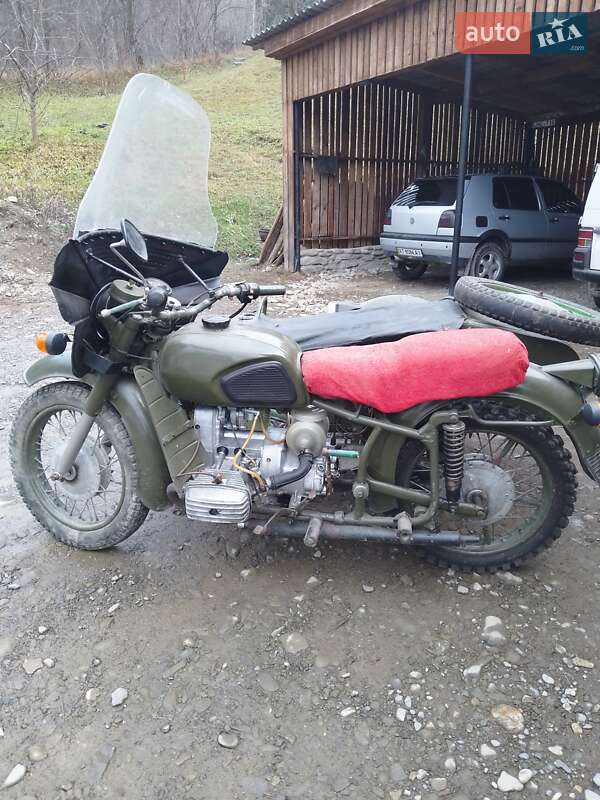 Мотоцикл з коляскою Днепр (КМЗ) Днепр-11 1991 в Вижниці