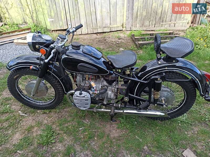 Мотоцикл Классік Днепр (КМЗ) Днепр-12 1981 в Баранівці