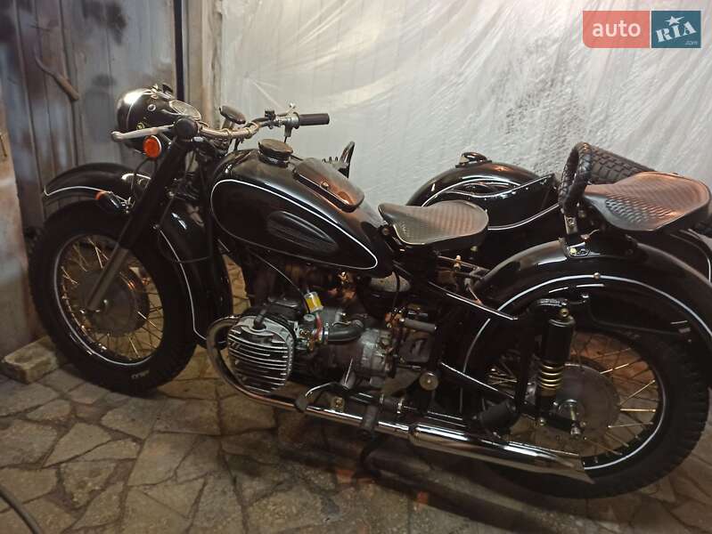 Мотоцикл Классік Днепр (КМЗ) Днепр-12 1981 в Баранівці