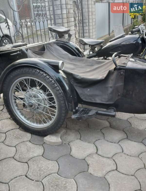 Мотоцикл з коляскою Днепр (КМЗ) М-72 1964 в Снятині