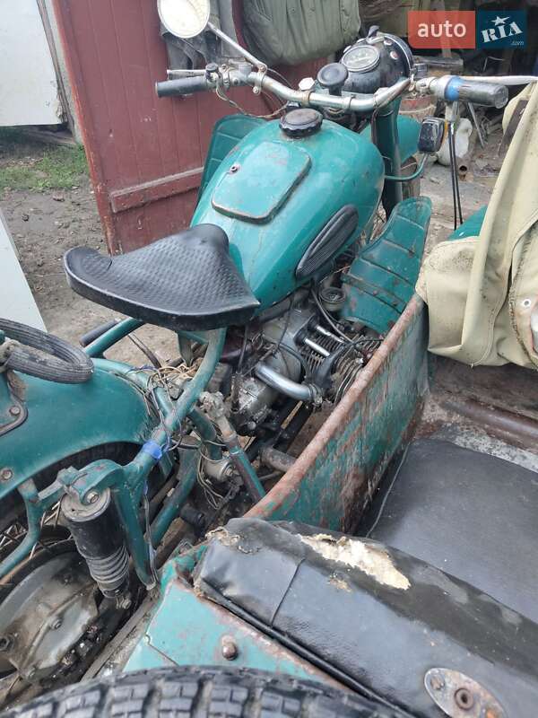 Мотоцикл з коляскою Дніпро (КМЗ) МТ-9 1971 в Балті