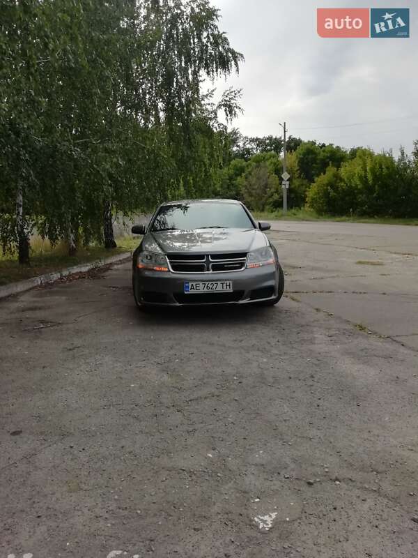 Седан Dodge Avenger 2012 в Днепре