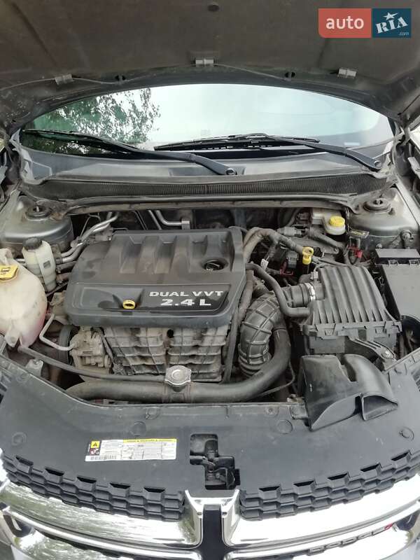 Седан Dodge Avenger 2012 в Днепре