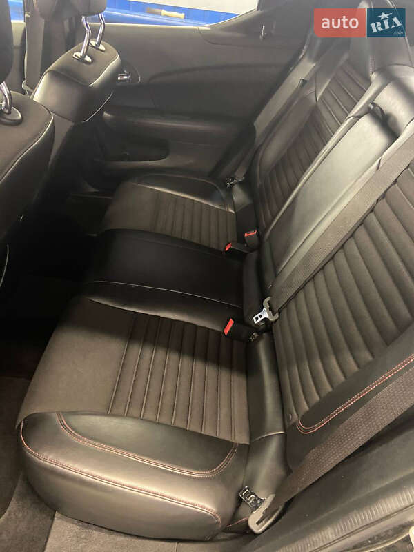 Седан Dodge Avenger 2013 в Києві