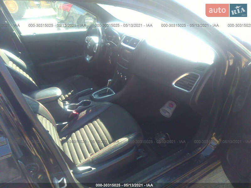 Седан Dodge Avenger 2013 в Києві