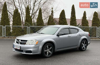 Седан Dodge Avenger 2013 в Смілі