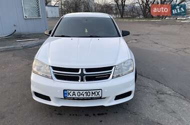 Седан Dodge Avenger 2013 в 