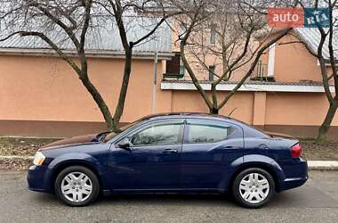 Седан Dodge Avenger 2013 в 