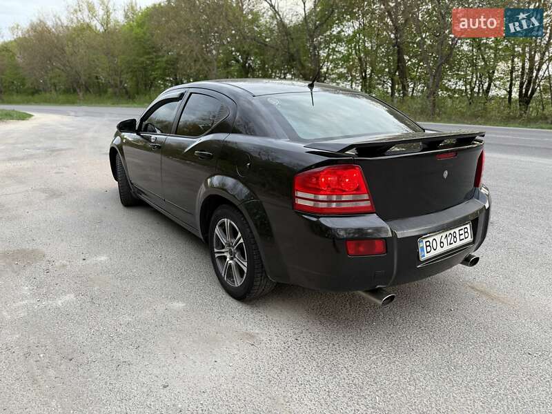 Седан Dodge Avenger 2008 в Тернополе