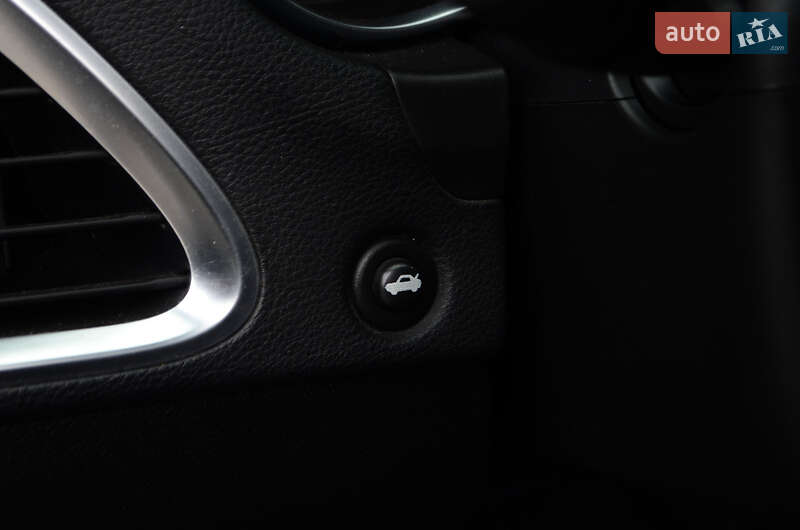 Седан Dodge Avenger 2012 в Киеве