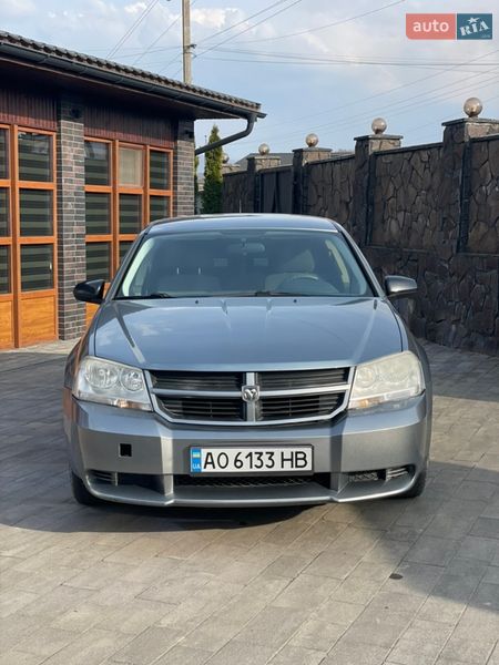 Седан Dodge Avenger 2008 в Іршаві