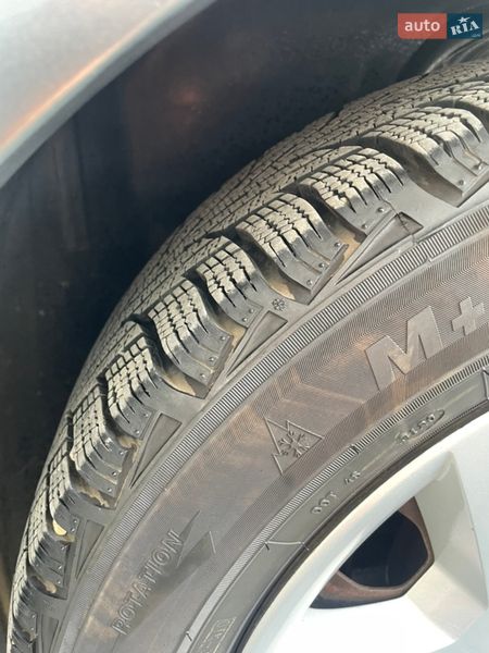 Седан Dodge Avenger 2008 в Іршаві