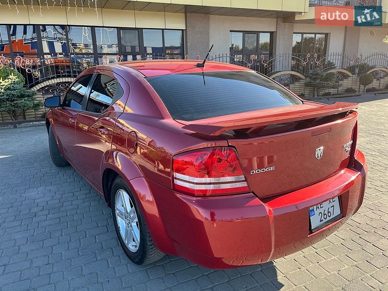 Седан Dodge Avenger 2010 в Шепетовке