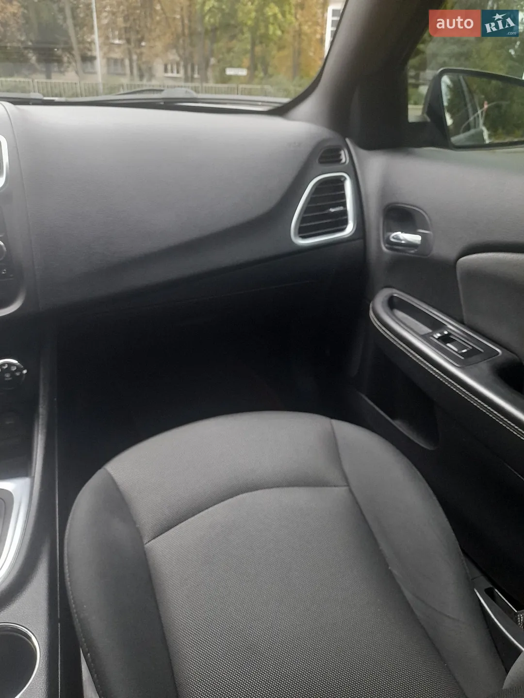2012 Dodge Avenger - мініатюра 20