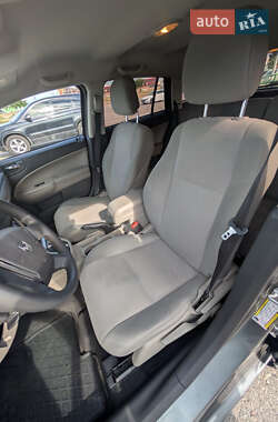 Внедорожник / Кроссовер Dodge Caliber 2011 в 