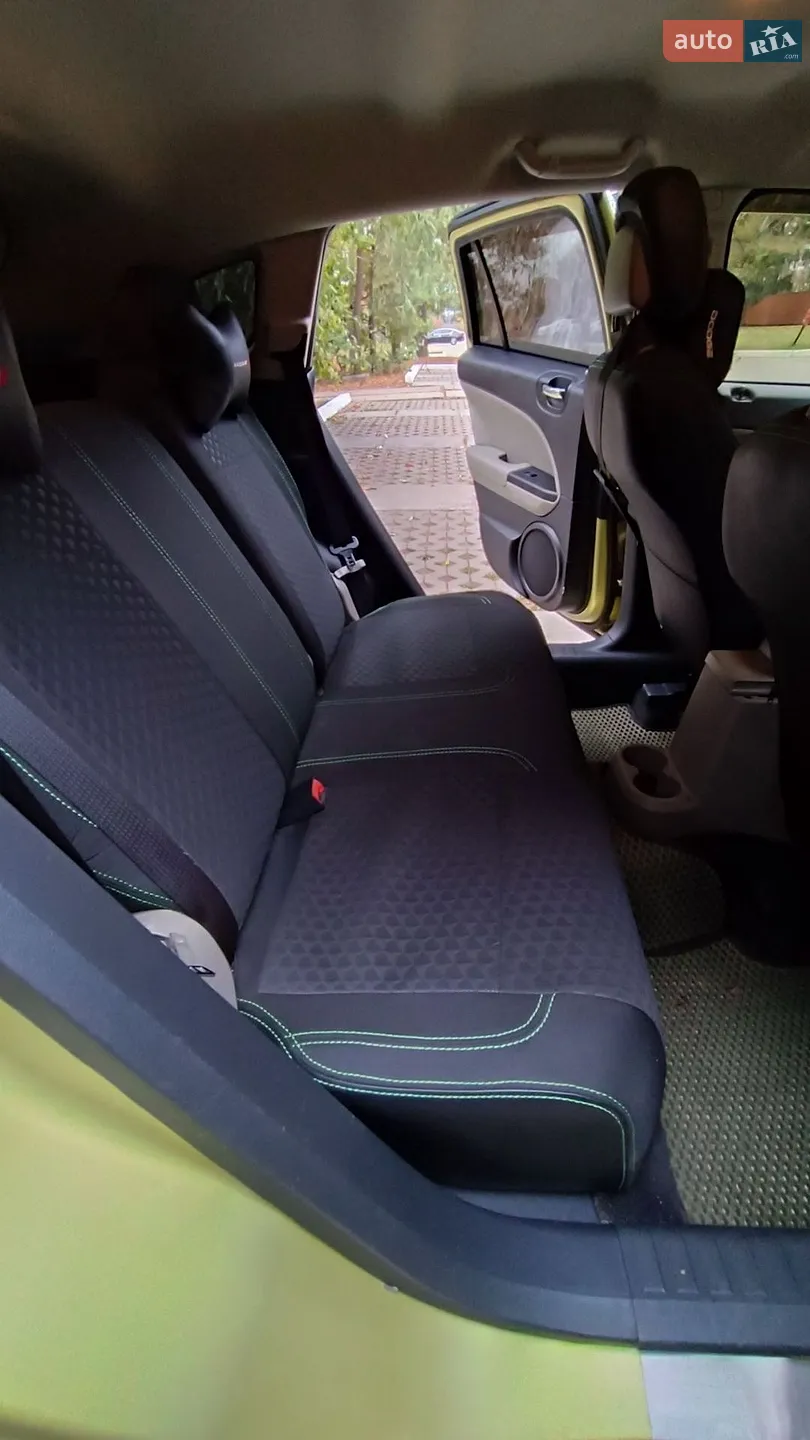 2010 Dodge Caliber - мініатюра 7