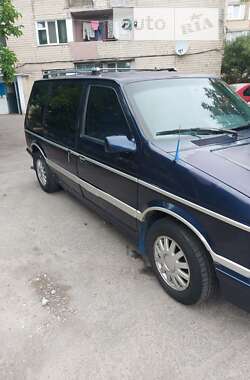 Минивэн Dodge Caravan 1990 в 