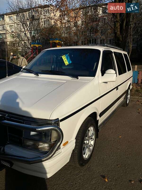 Минивэн Dodge Caravan 1990 в Житомире