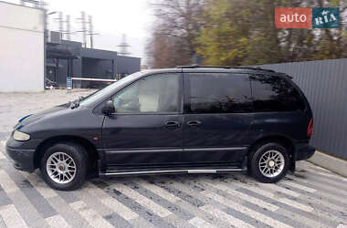 Минивэн Dodge Caravan 1997 в 