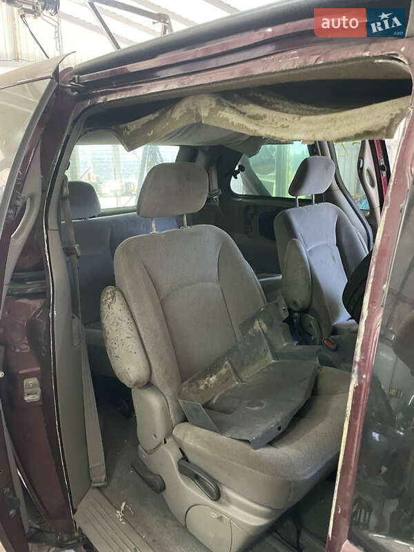 Мінівен Dodge Caravan 2003 в Броварах