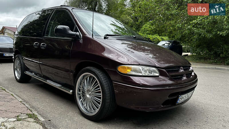Dodge Caravan 1996