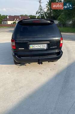 Минивэн Dodge Caravan 2006 в 