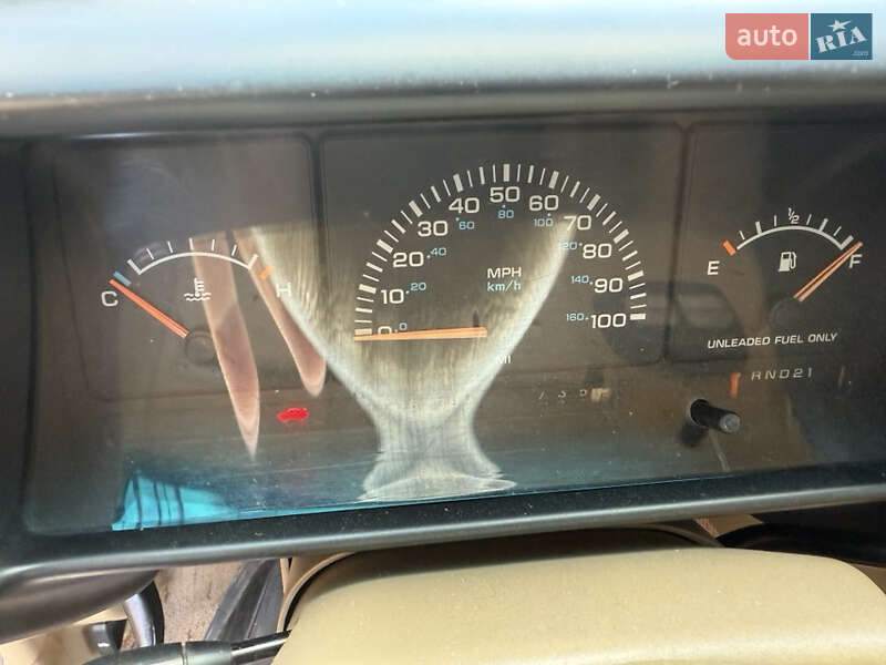 Мінівен Dodge Caravan 1993 в Києві