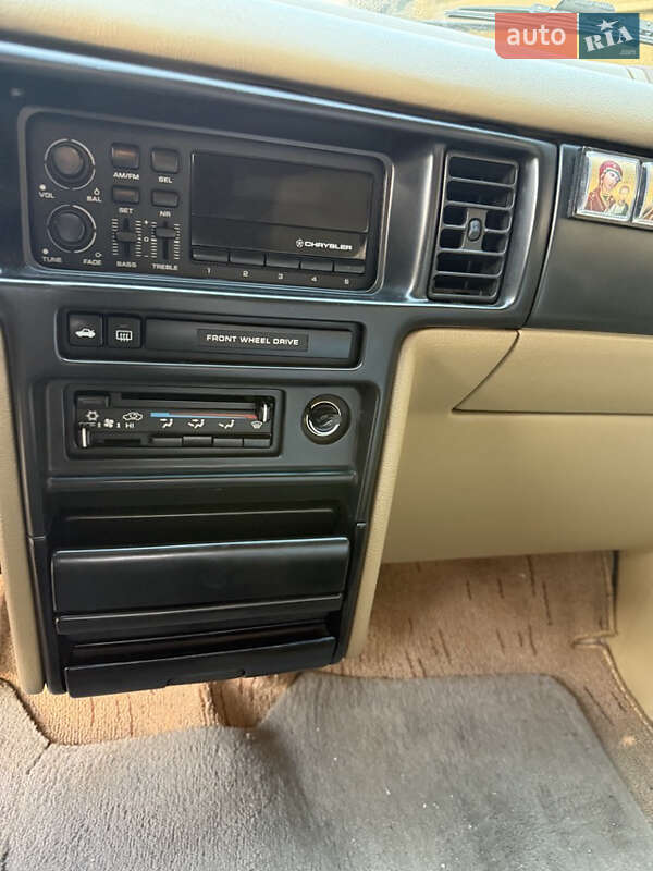 Мінівен Dodge Caravan 1993 в Києві