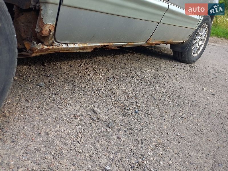 Мінівен Dodge Caravan 1996 в Дрогобичі