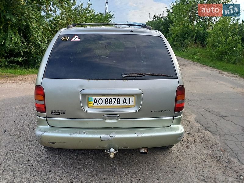 Мінівен Dodge Caravan 1996 в Дрогобичі