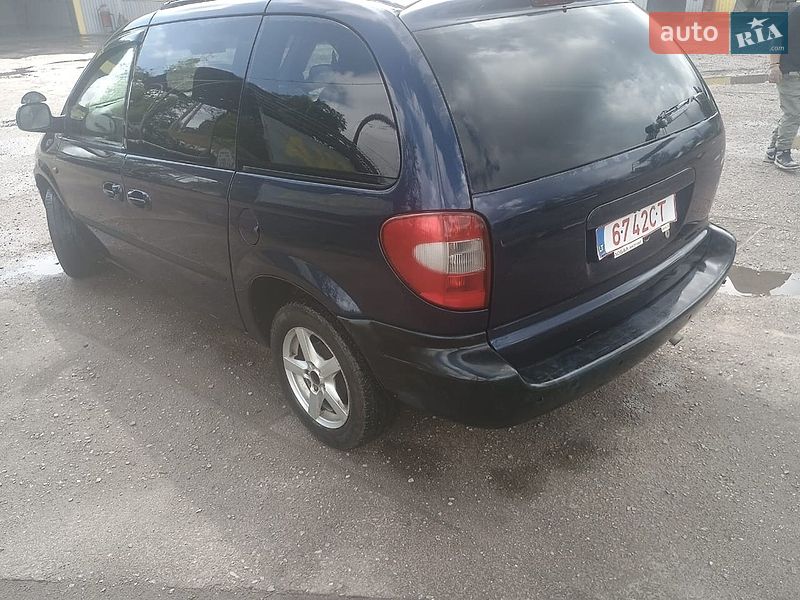 Мінівен Dodge Caravan 2002 в Ізюмі