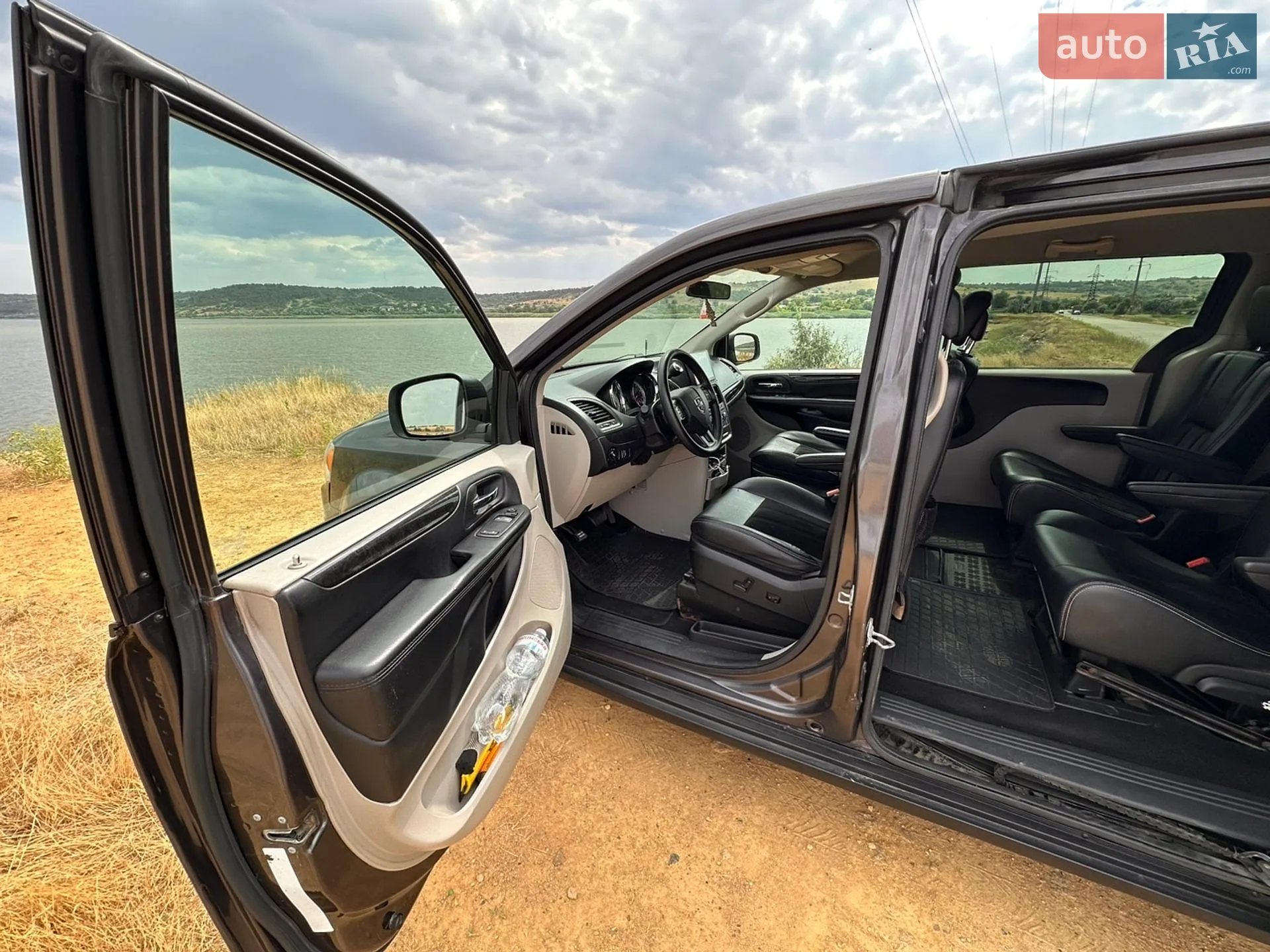 2015 Dodge Caravan - мініатюра 8