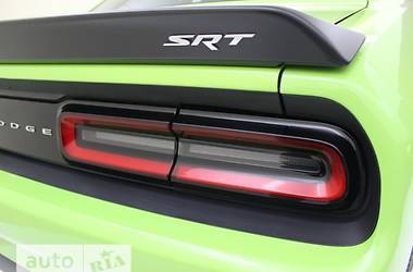 Купе Dodge Challenger 2017 в 