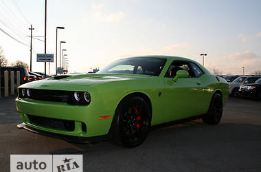 Купе Dodge Challenger 2017 в 