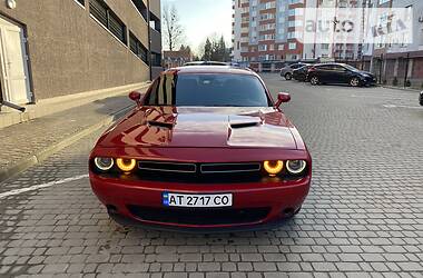 Купе Dodge Challenger 2016 в Львове
