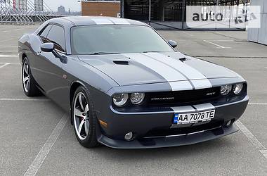 Dodge Challenger 2011