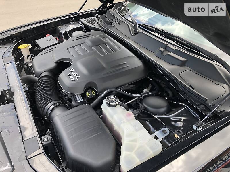 Купе Dodge Challenger 2017 в Києві