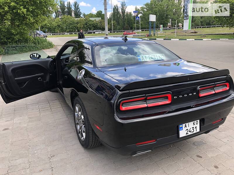 Купе Dodge Challenger 2017 в Києві