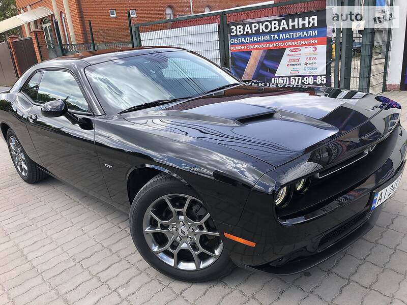 Купе Dodge Challenger 2017 в Києві