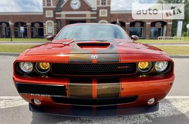 Купе Dodge Challenger 2010 в Киеве