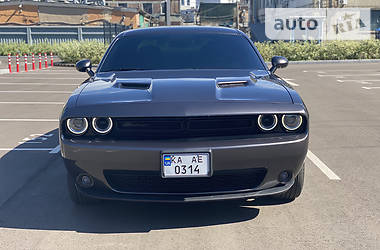 Купе Dodge Challenger 2019 в Києві